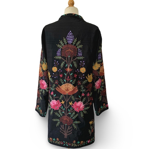 TravelSmith Jackets & Coats Travelsmith Vintage Floral Embroidered